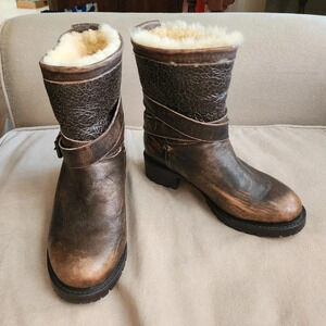Ross & Snow Emilina Shearling Womens Lug Sole Boots Brown EUC Size 7